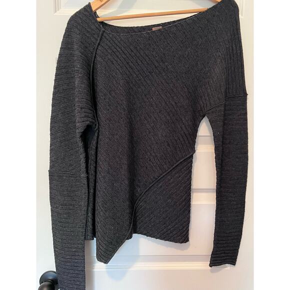 Free People Love & Harmony Off the Shoulder Sweater, Size S/P, Dark gray color - Picture 3 of 9